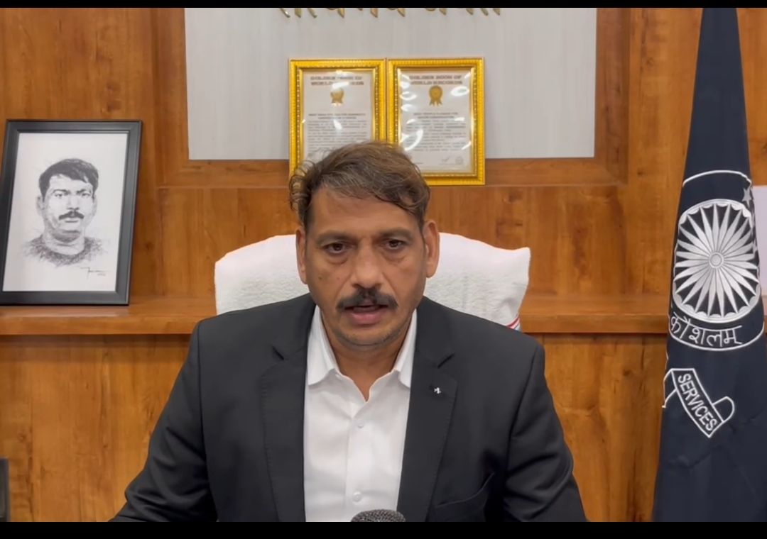 बाजार चारभाठा धान शॉर्टेज के मामले में संग्रहण केंद्र प्रभारी निलंबित, डीएमओ को कारण बताओ नोटिस, मामले की जांच के लिए सम