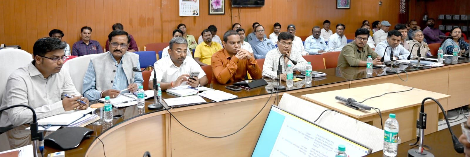 विभिन्न योजनाओं के तहत कुल 1 करोड़ 37 लाख 2 हजार 294 रुपये की राशि की गई वितरित