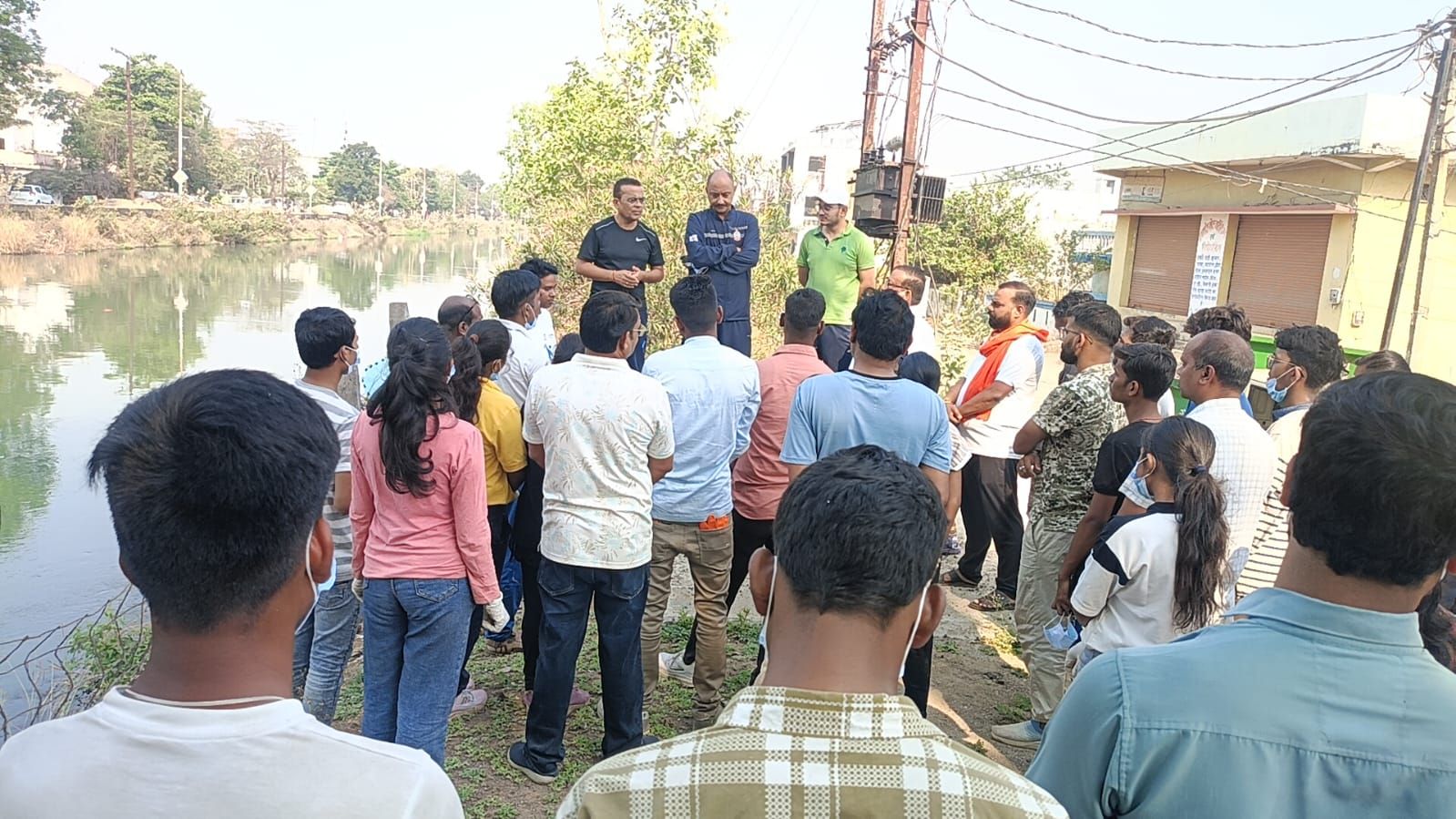 कलेक्टर-एसपी ने स्वच्छता अभियान चलाकर दिया स्वच्छता का संदेश, स्वच्छता को अपनी दिनचर्या का हिस्सा बनाने की अपील